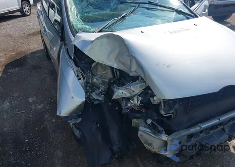 2014 Ford Focus Se z USA, uszkodzony, nr VIN 1FADP3F28EL448408